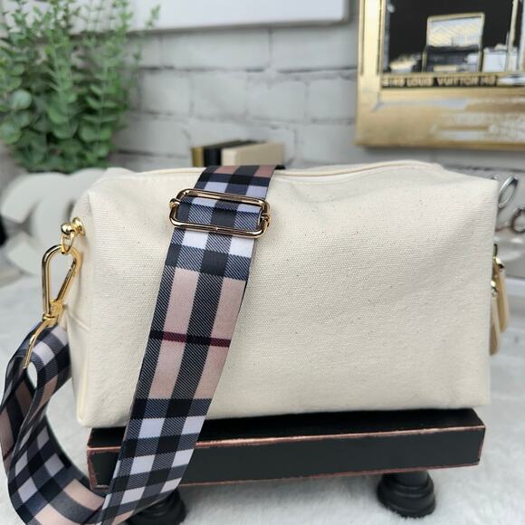 Burberry Cosmetic canvas pouch beauty line bag. Crossbody or shoulder bag! NEW! - Picture 5 of 12